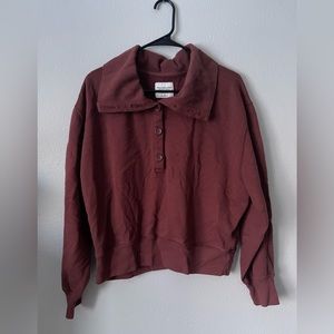 Abercrombie & Fitch collared pullover crop top